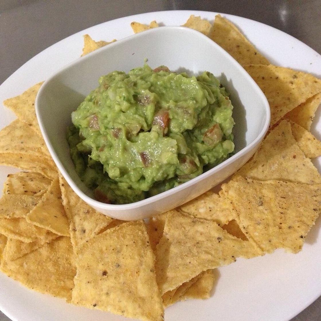 Receita de Nachos com guacamole