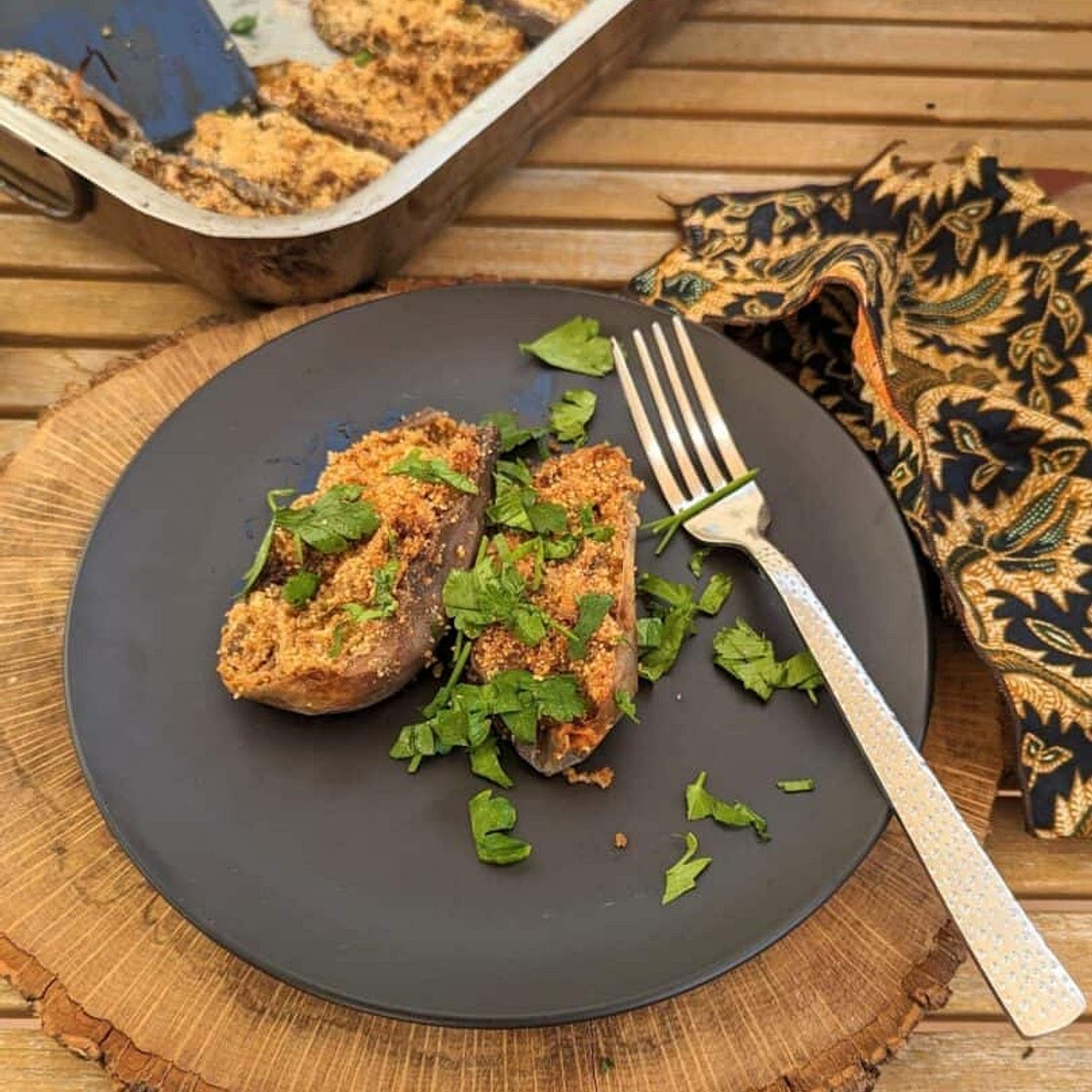 Sweet Paprika Spanish-Style Stuffed Eggplants