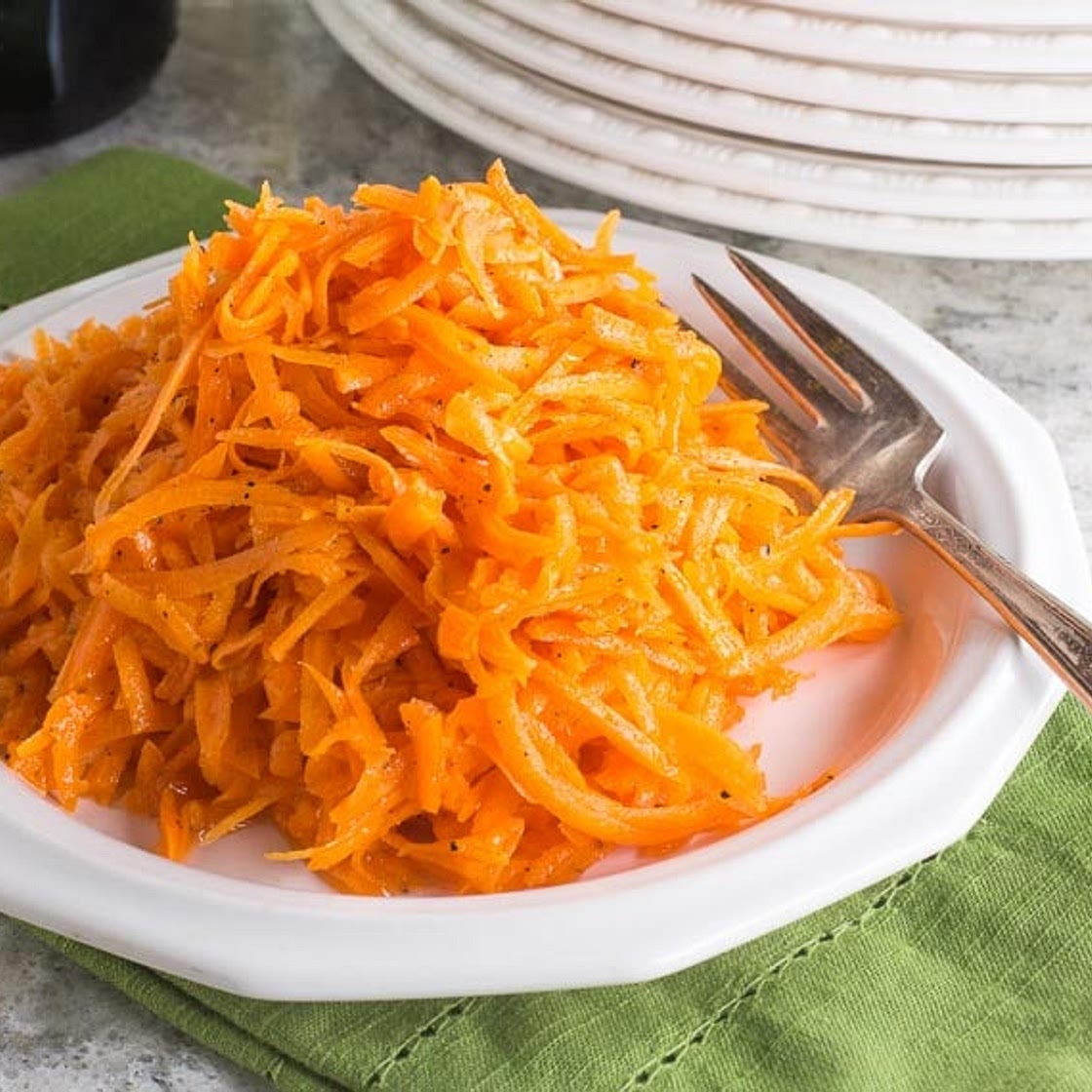 Low FODMAP Grated Carrot Salad