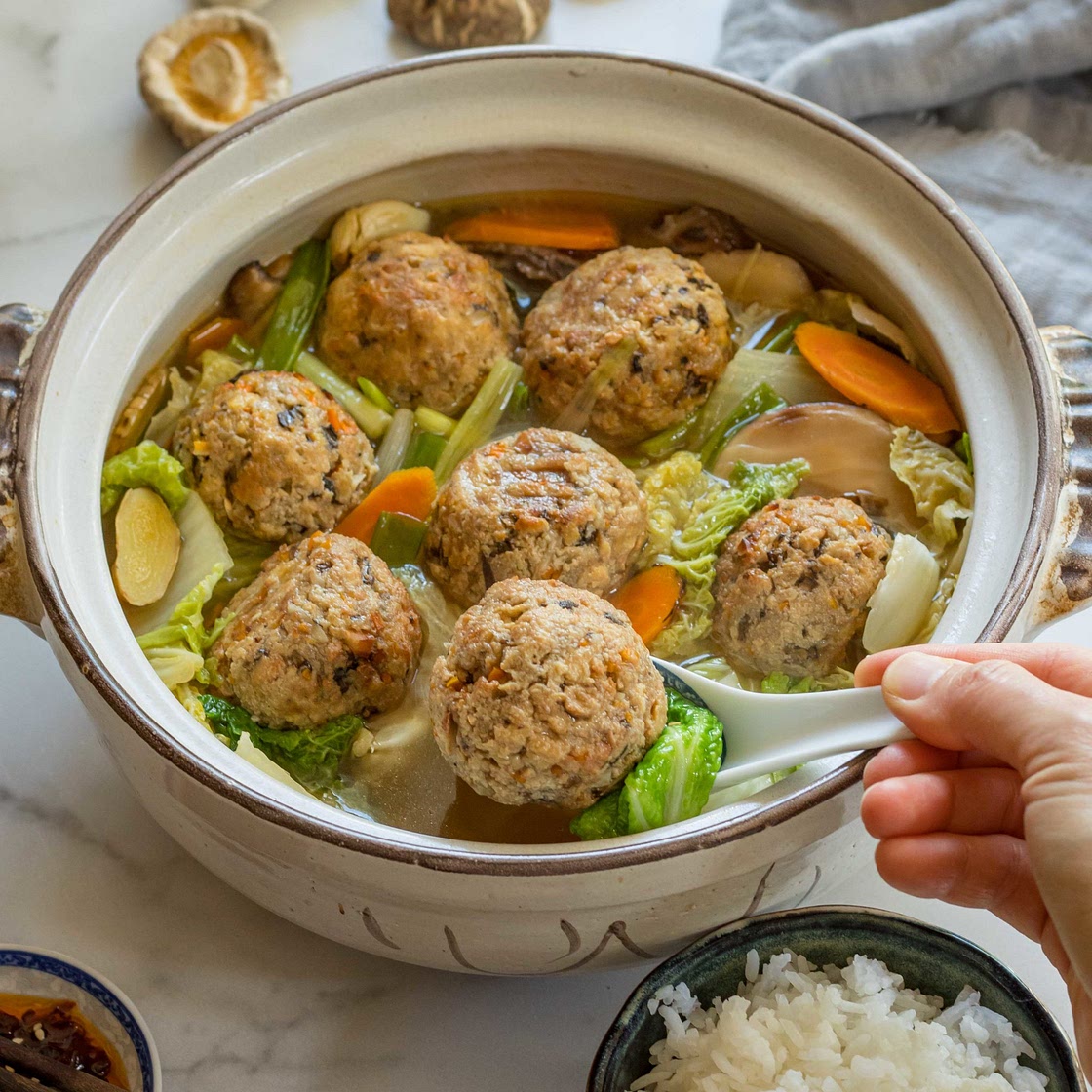 Vegan Lion's Head Stew (素狮子头)