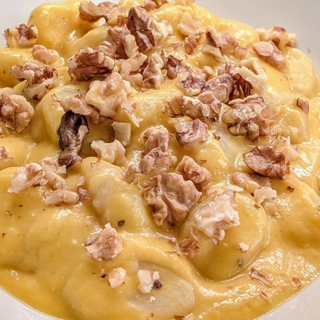 Potato gnocchi in Gorgonzola, leek & butternut squash sauce 👌
