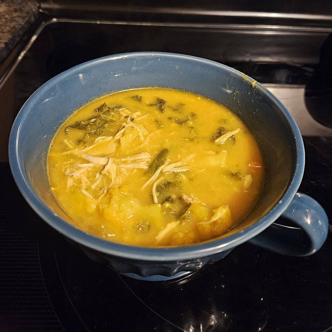 Anti Inflammatory Cauliflower Chicken Soup