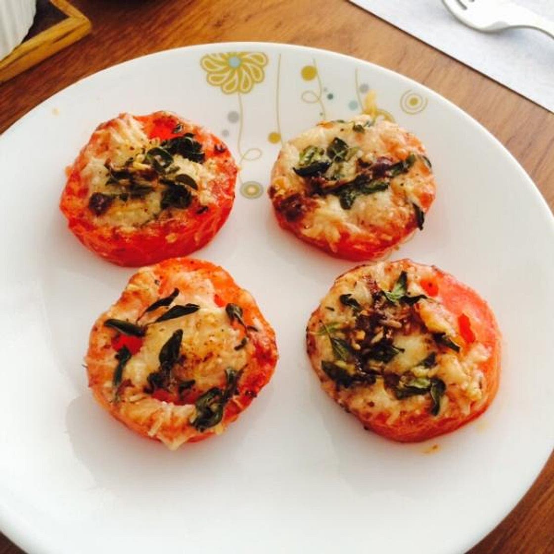 Receita de Tomate recheado com bacon