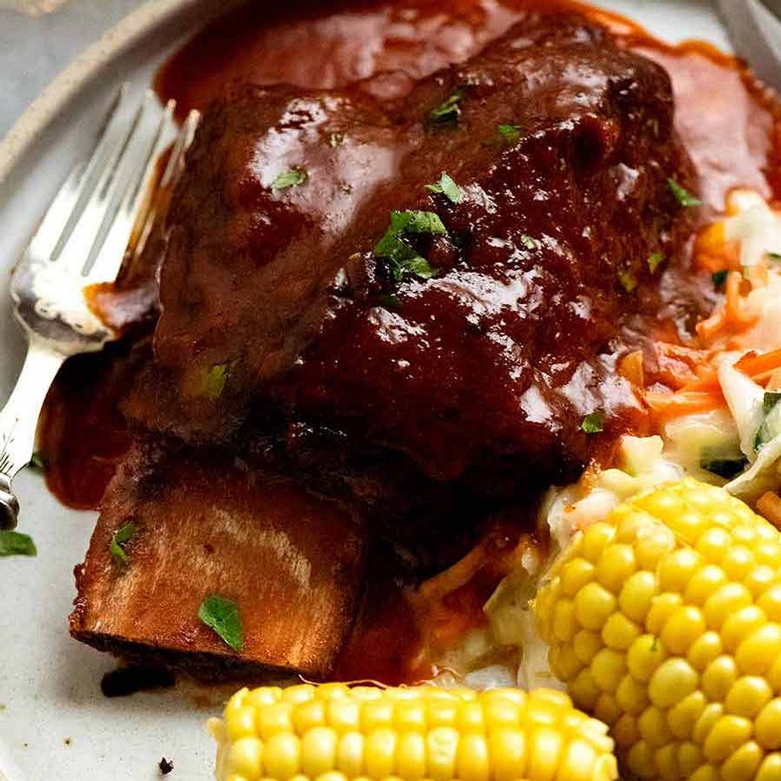 Slow cooked Beef Ribs with barbecue sauce (beef short ribs)