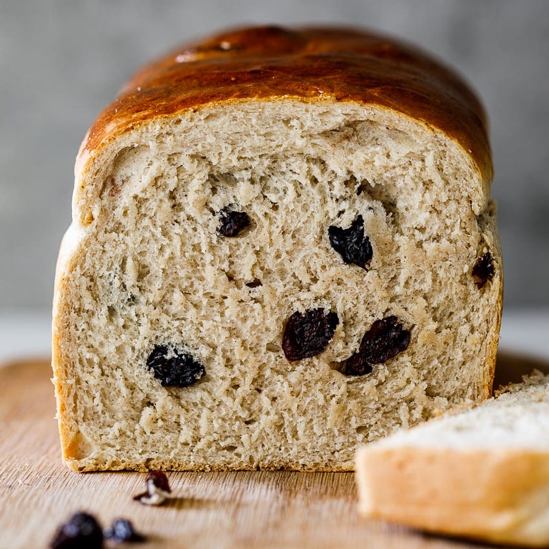 Easy Cinnamon Raisin Bread