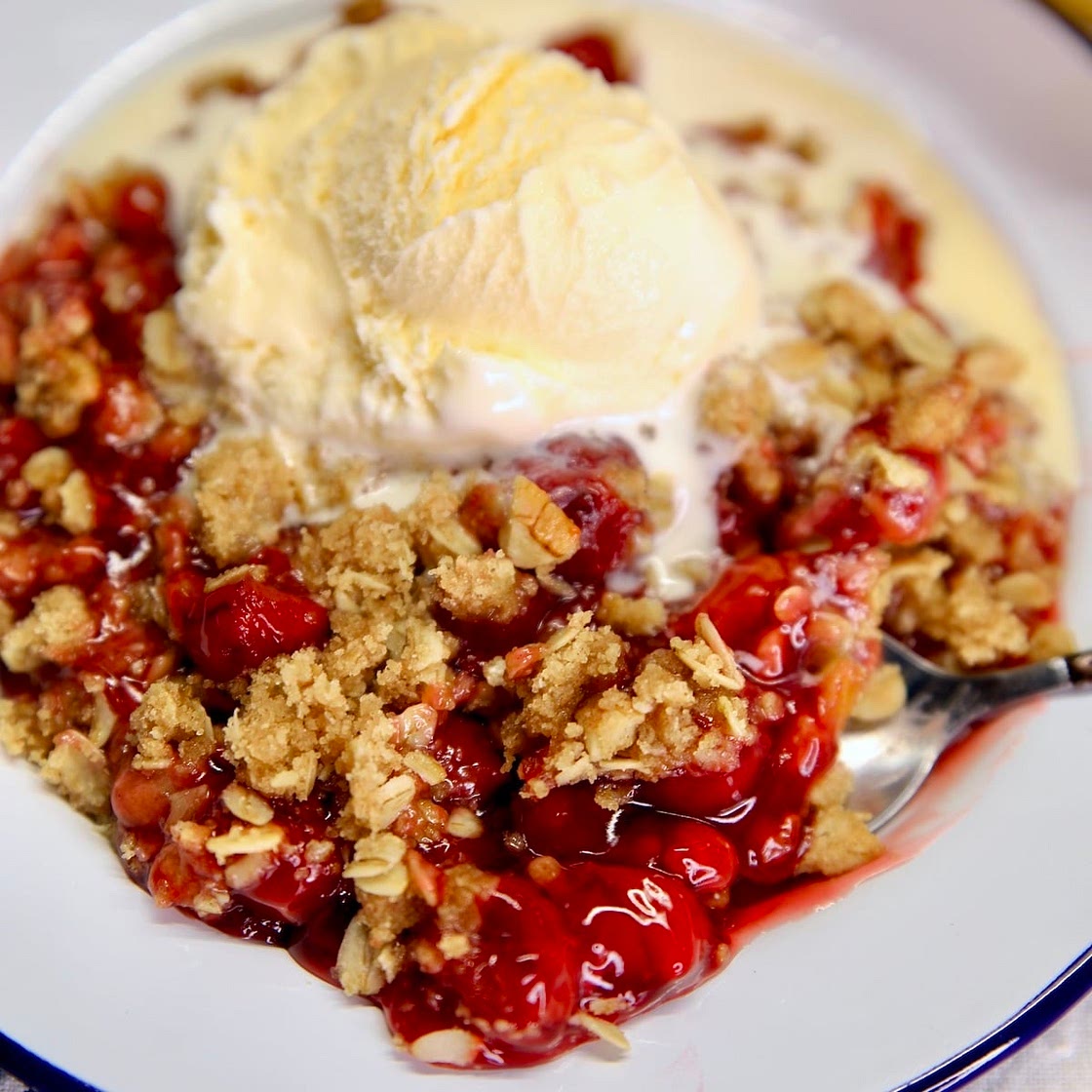 Easy Cherry Crisp