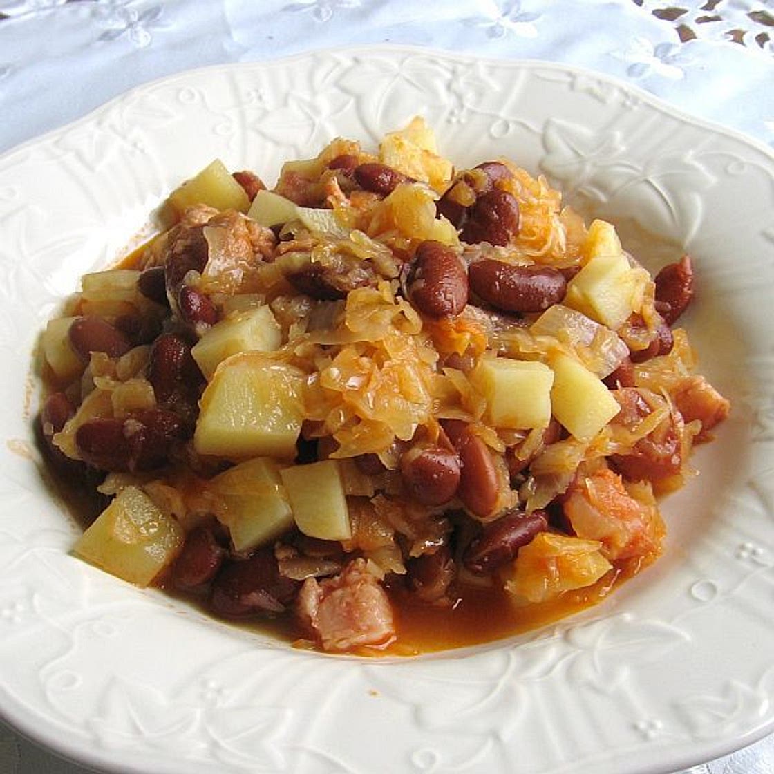 Slovenian Bean and Sauerkraut Hotpot (Jota)