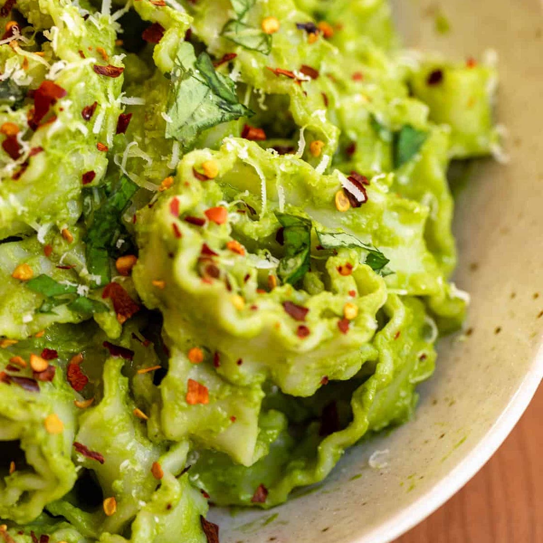 Vegan Avocado Pesto Pasta