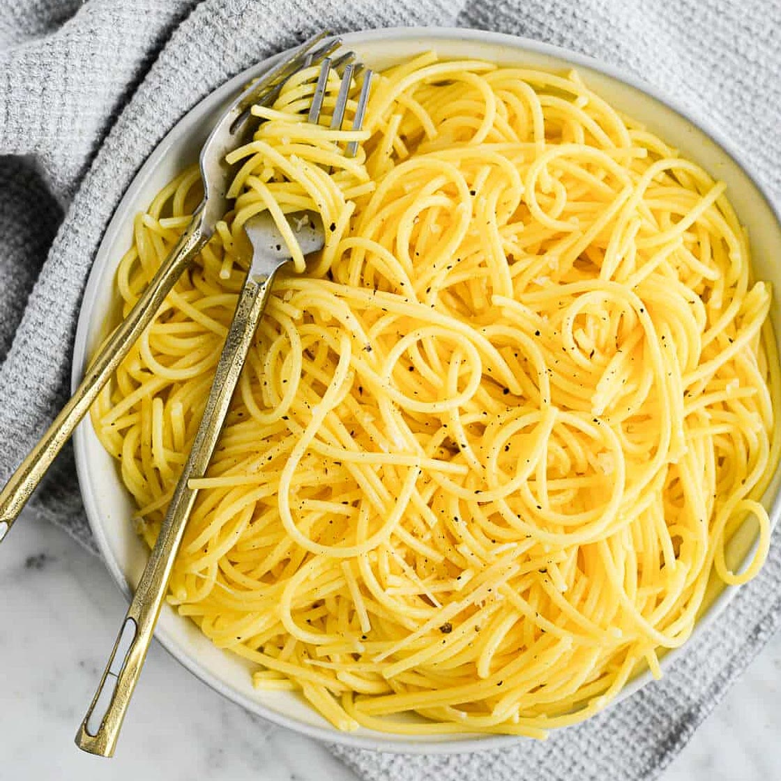 Lemony Garlic Parmesan Pasta