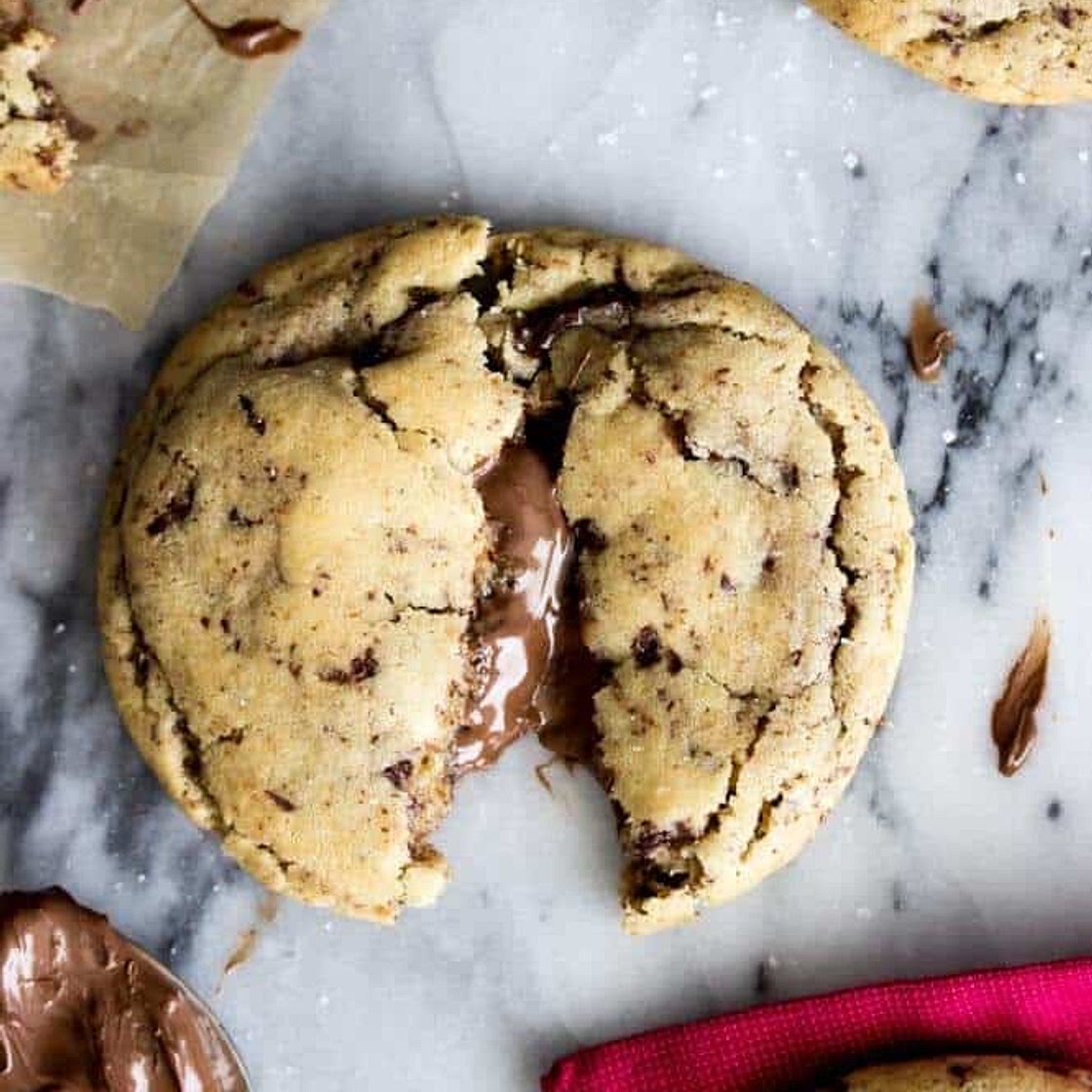 Nutella Stuffed Cookies