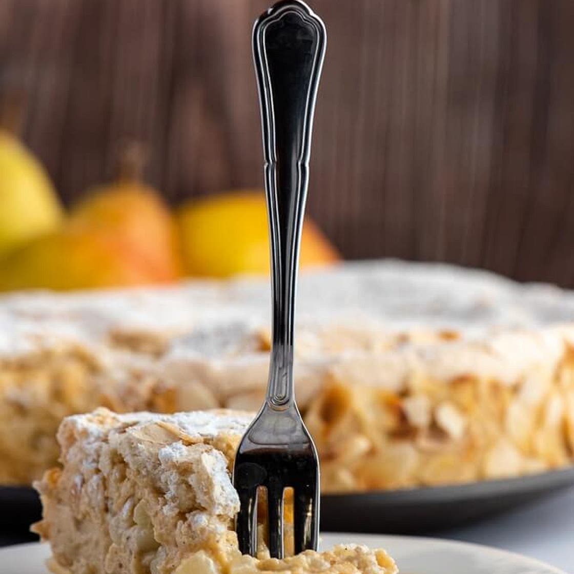 Praline Pear Meringue Cake