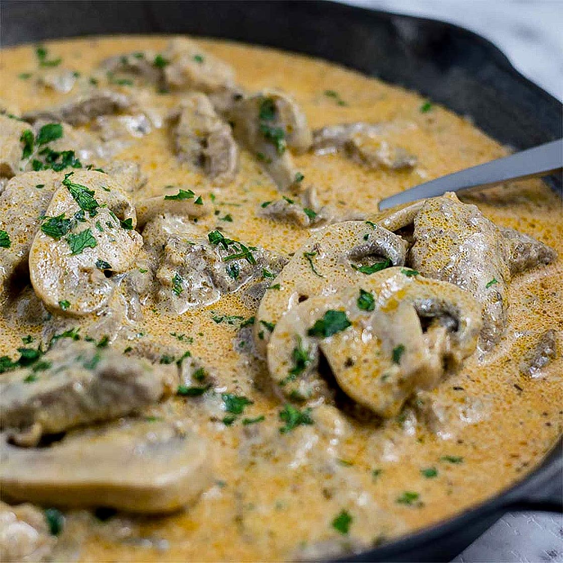 Keto Beef Stroganoff