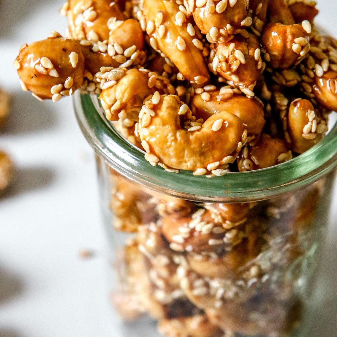 Sweet & Salty Sesame Honey Roasted Cashews