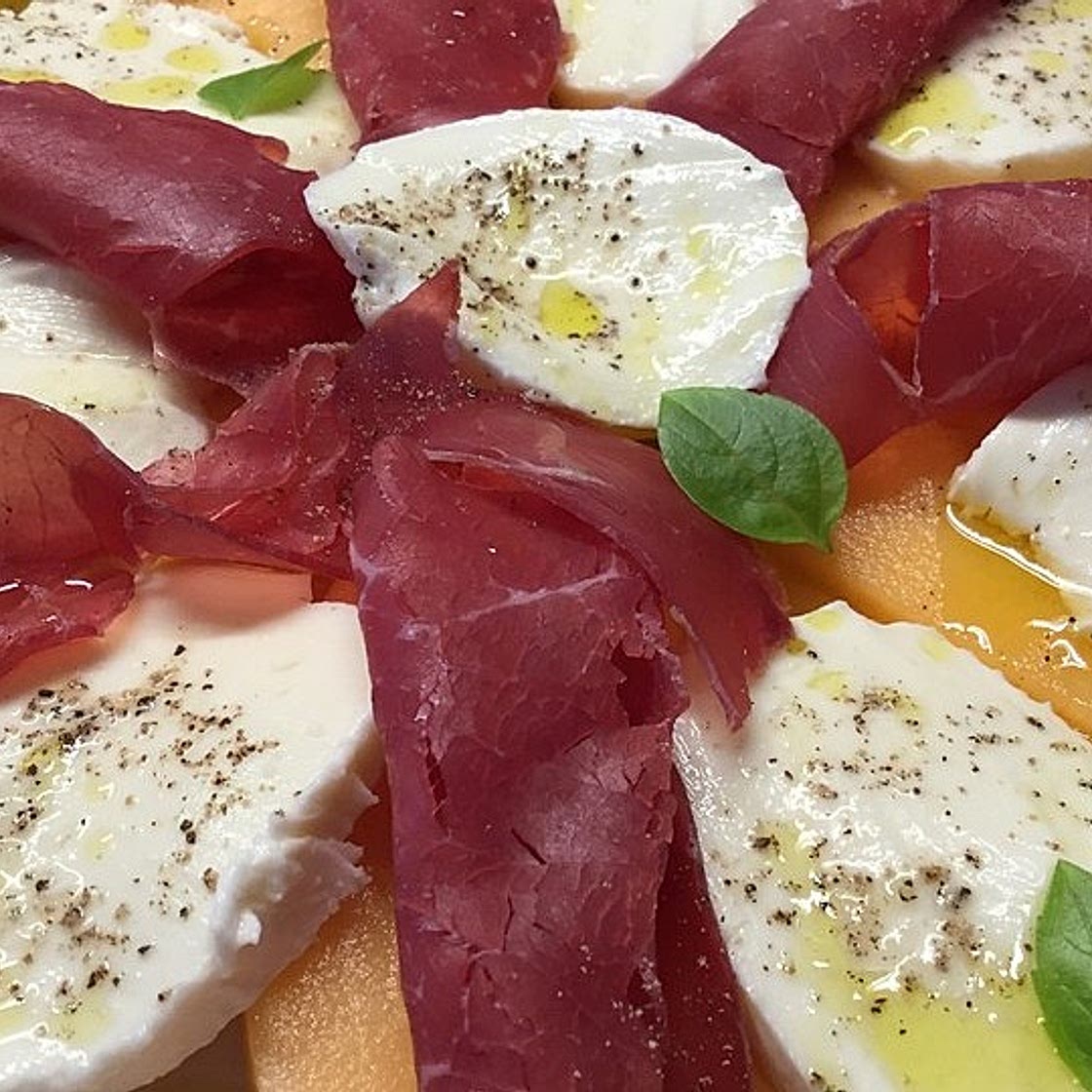 Melonen-Schinken-Caprese