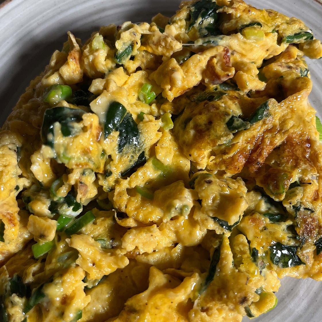 Lime infused scrambled eggs (low carbs low sodium)