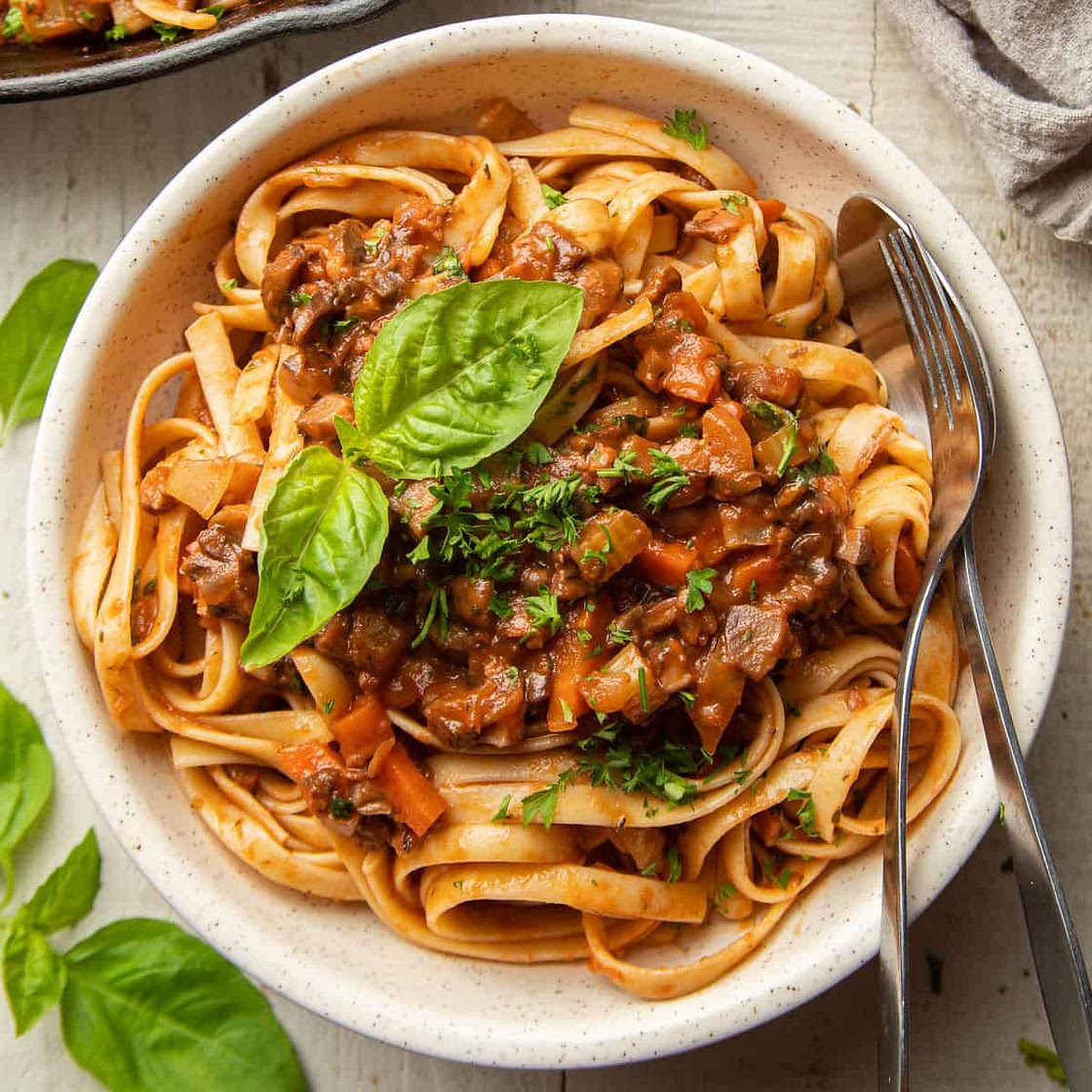 Pasta with Mushroom Bolognese