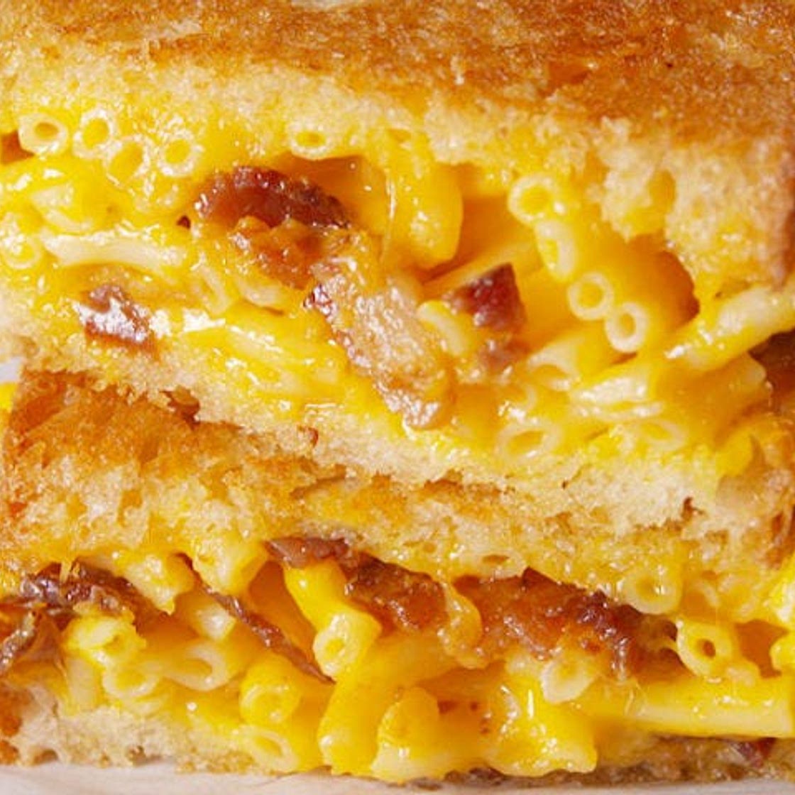 Mac & Cheese Grilled Cheese