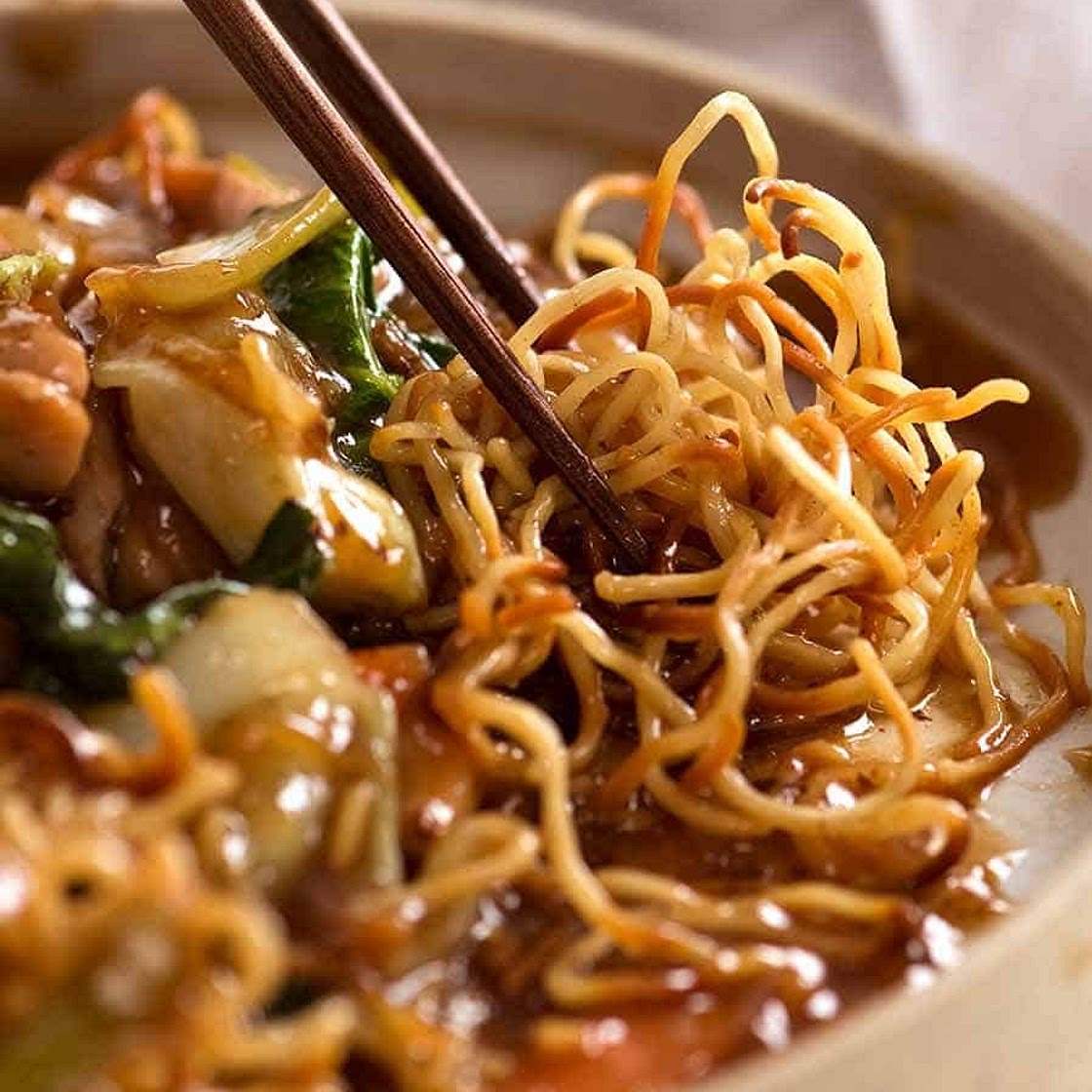 Chinese Crispy Noodles with saucy Chicken and Vegetables (crispy CHOW MEIN!)