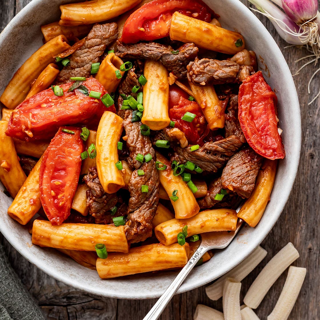 Quick & Easy Nui Xào Bò (Vietnamese Pasta Stir Fry with Beef)