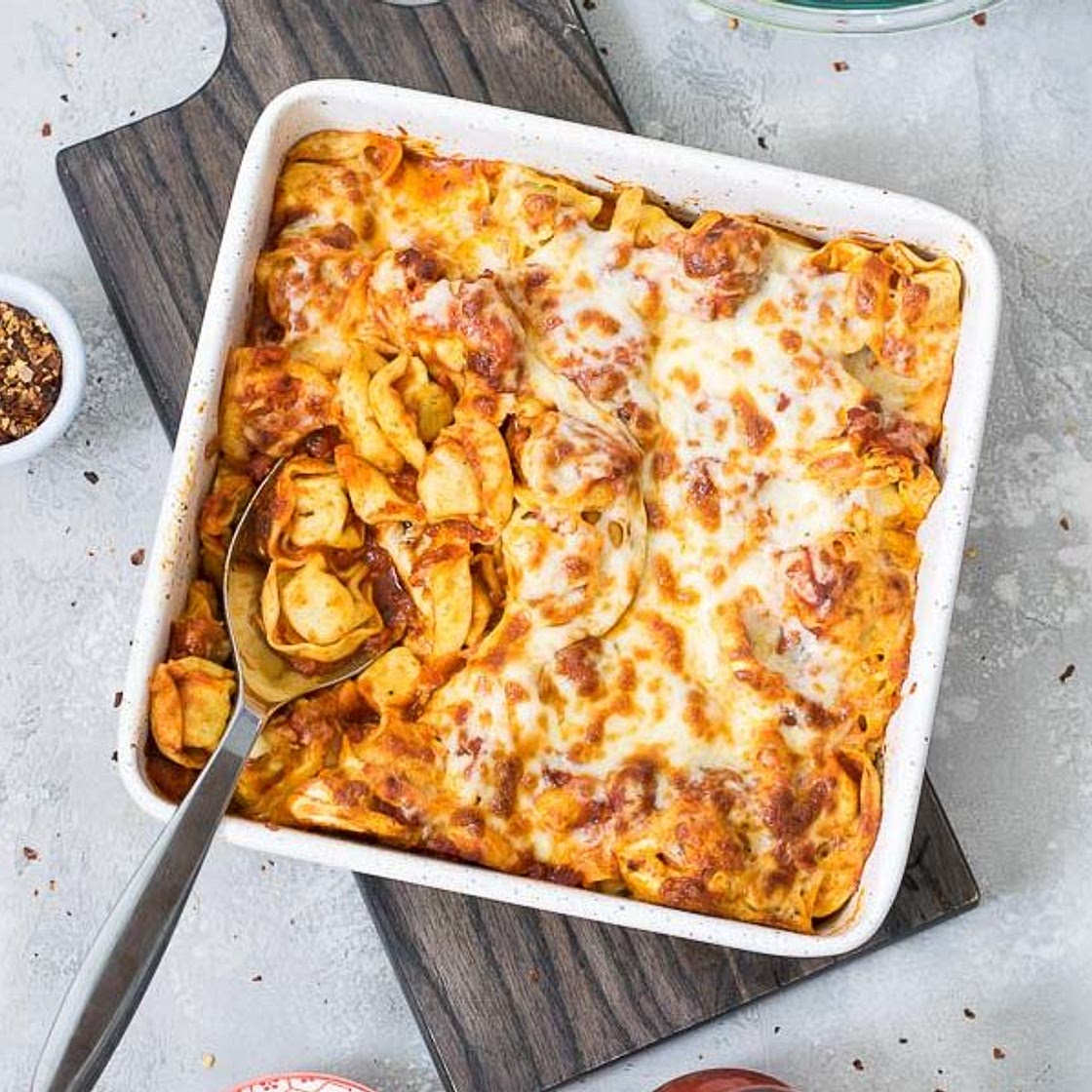 Cheesy Tortellini Bake
