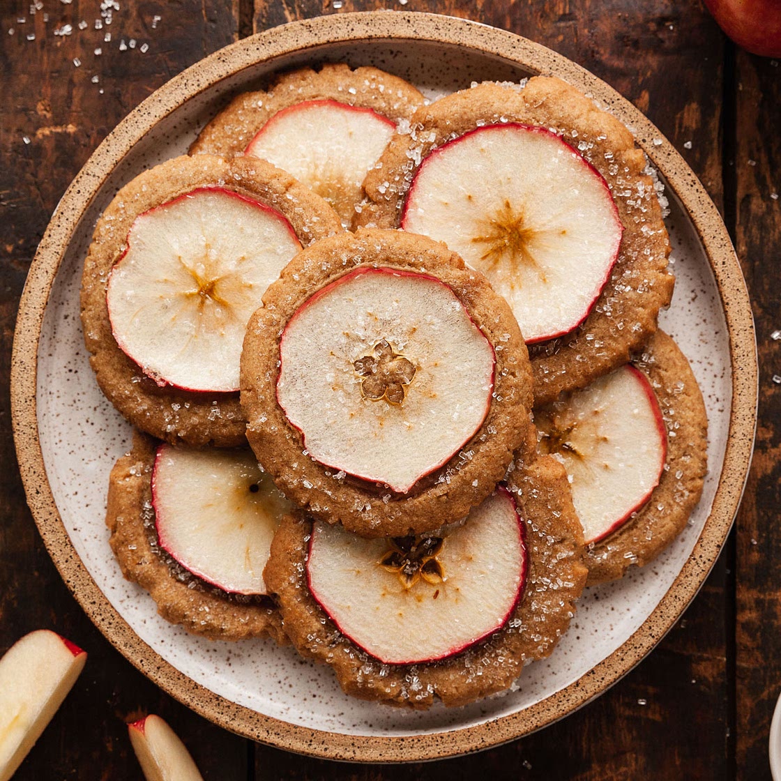 Nutmeg Ginger Apple Snaps