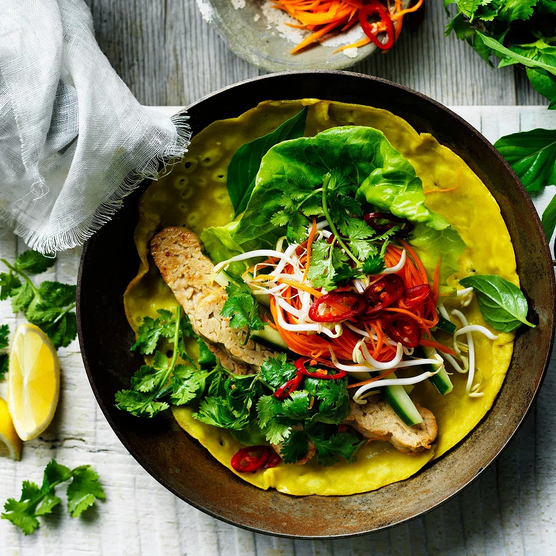 Vietnamese coconut and turmeric pancakes