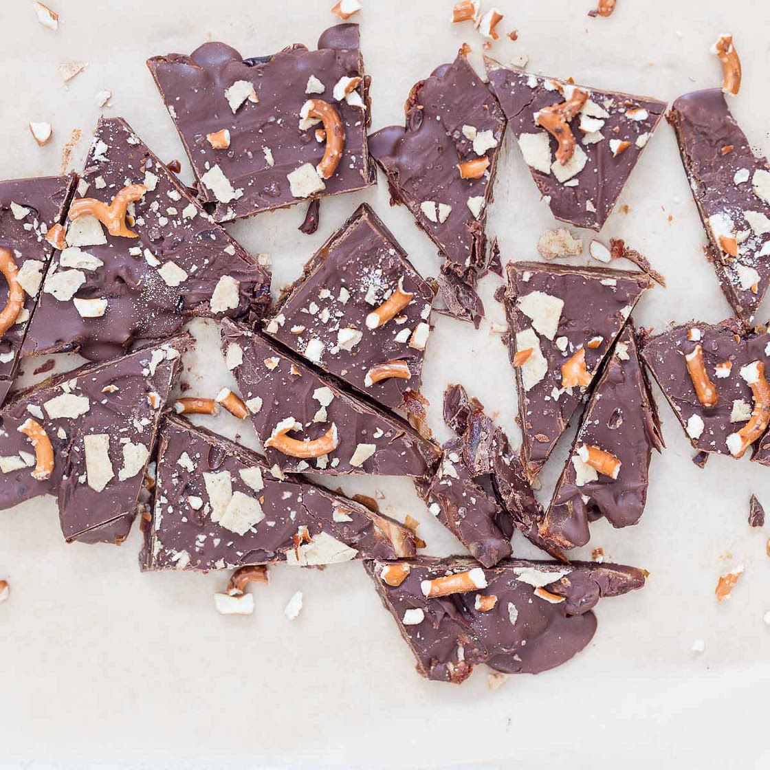 Christmas Crack Date Bark (Refined Sugar-Free, Gluten-Free, Dairy-Free)