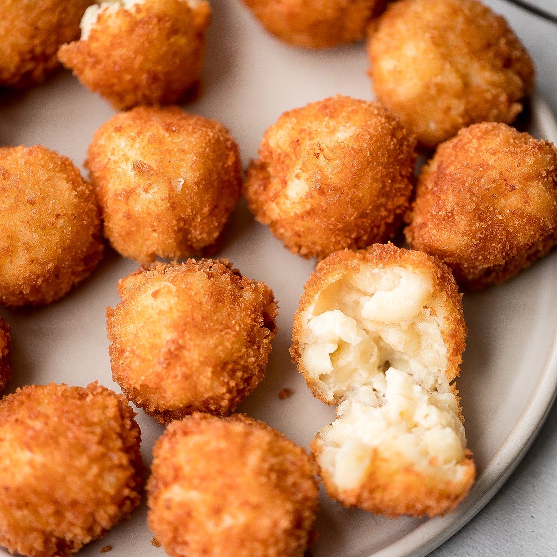 Fried Mac and Cheese Balls
