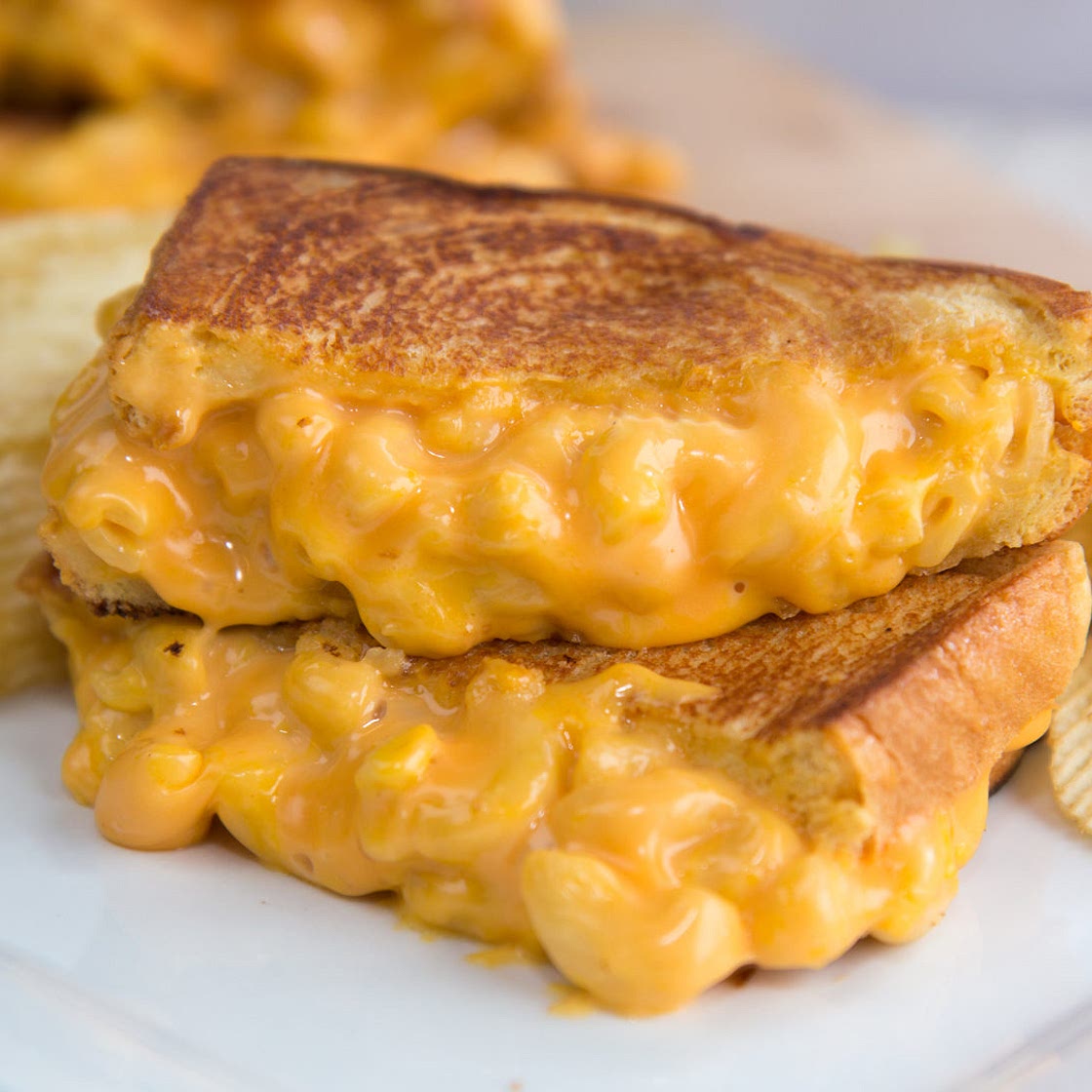 Mac and Cheese Grilled Cheese