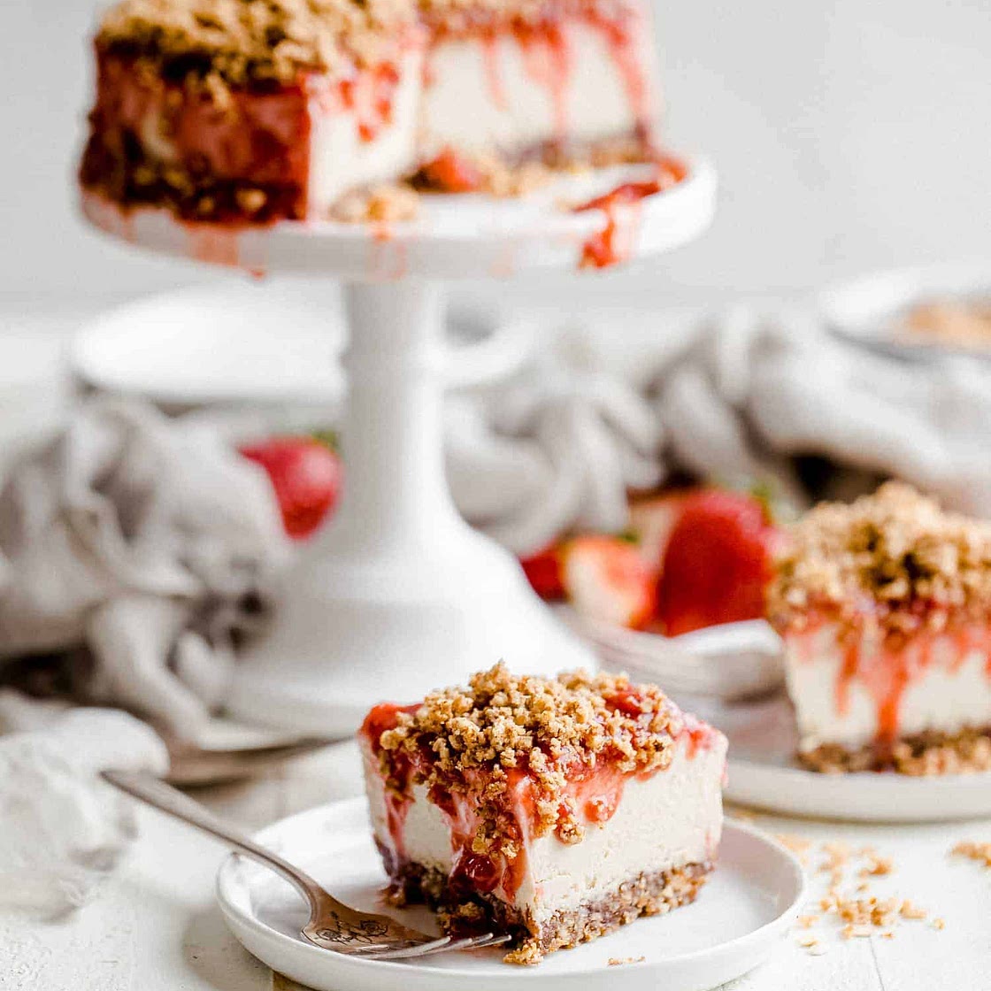 Gluten Free & Vegan Strawberry Cheesecake (with Oat Milk)