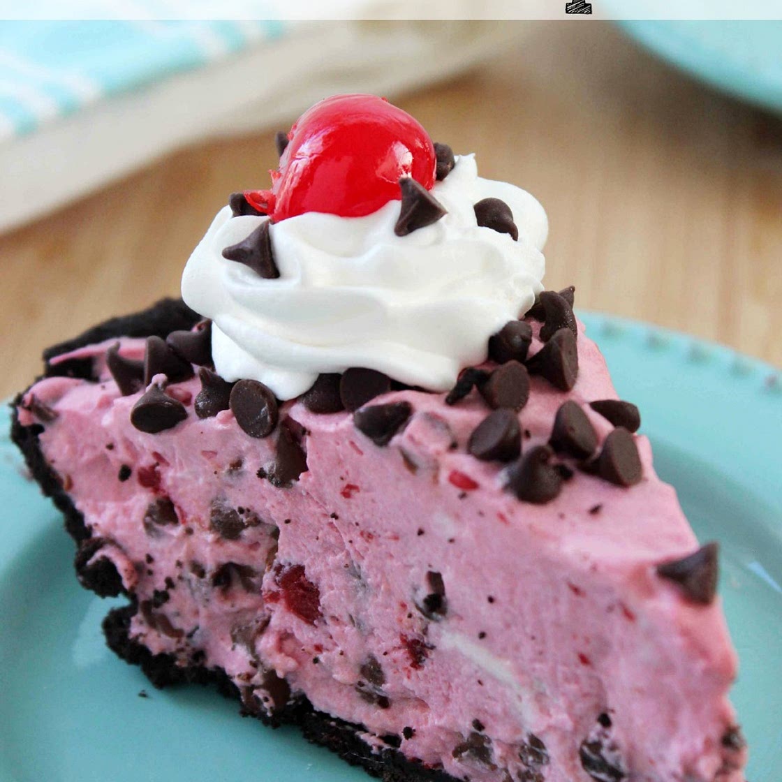 No-Bake Easy Cherry Chocolate Chip Pie | Moms Need To Know ™