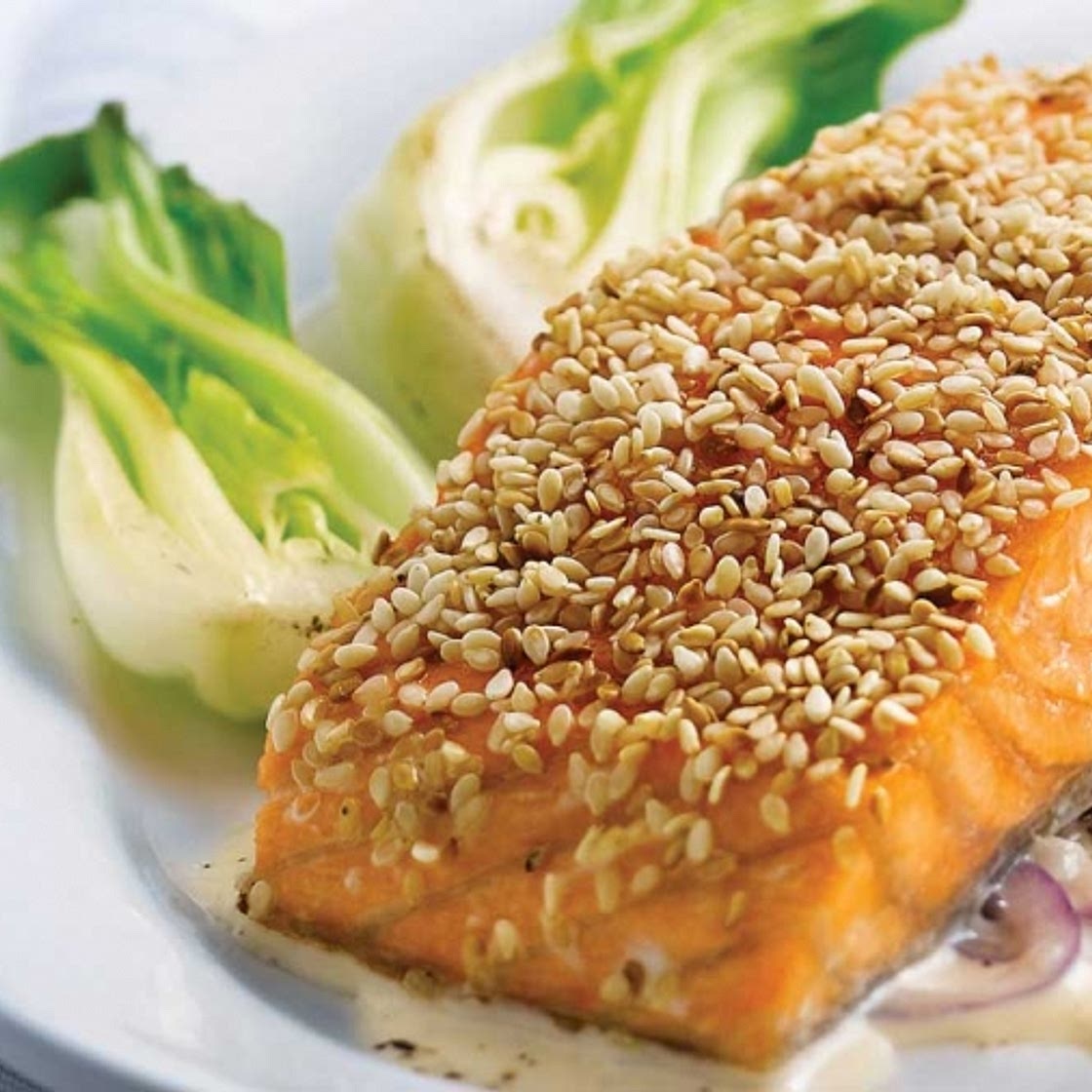 Sesame Salmon Fillets with Red Onion and Ginger Cream