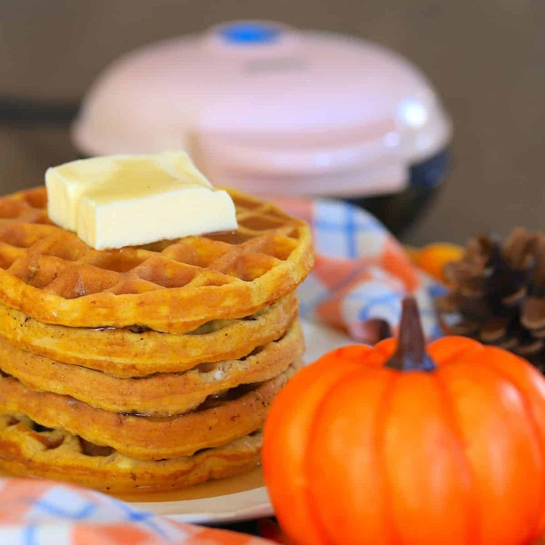 Low Carb Pumpkin Spice Waffles