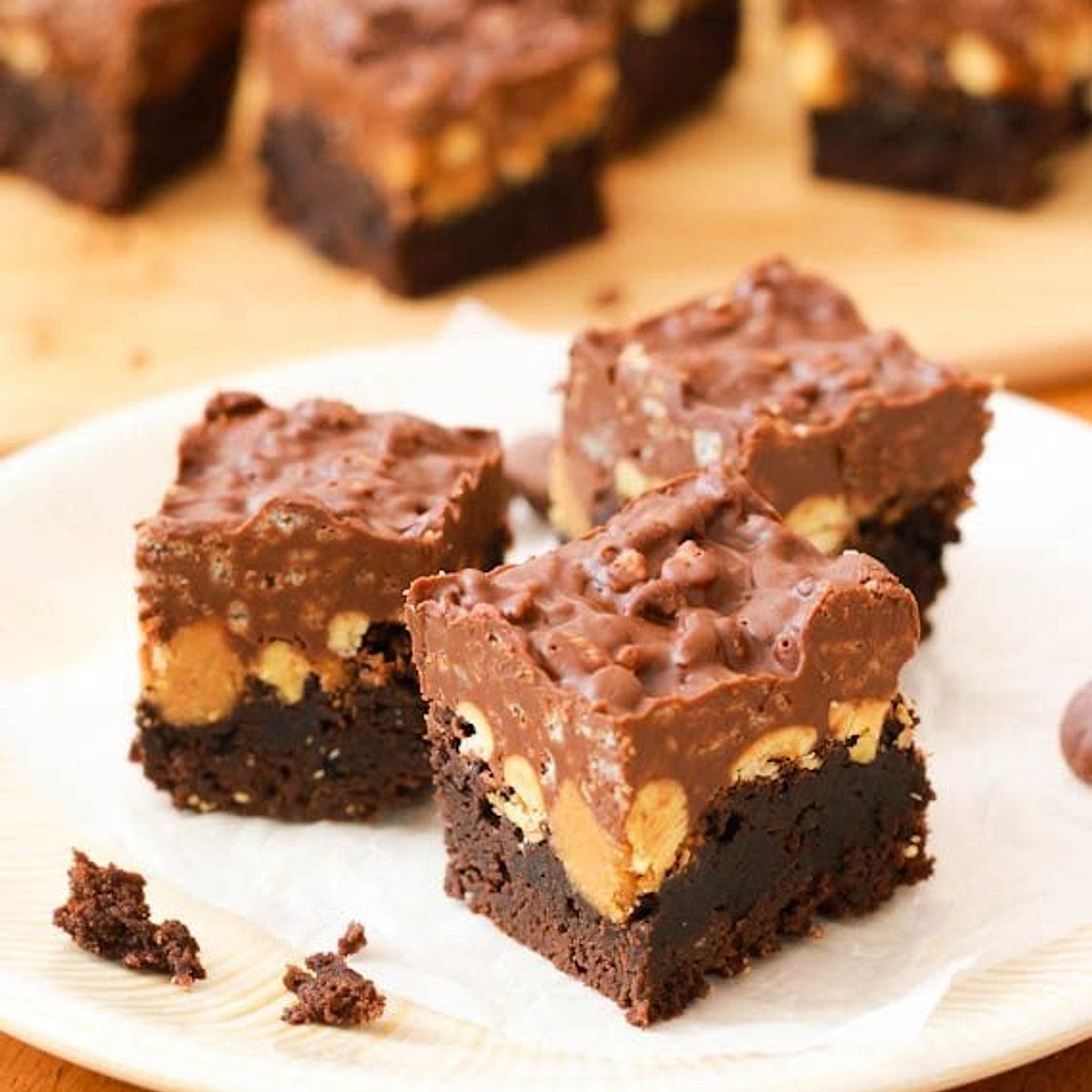 Peanut Butter Cup Crunch Brownies