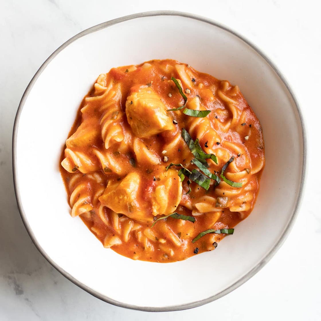 Instant Pot Low FODMAP Tomato-Basil Pasta with Chicken