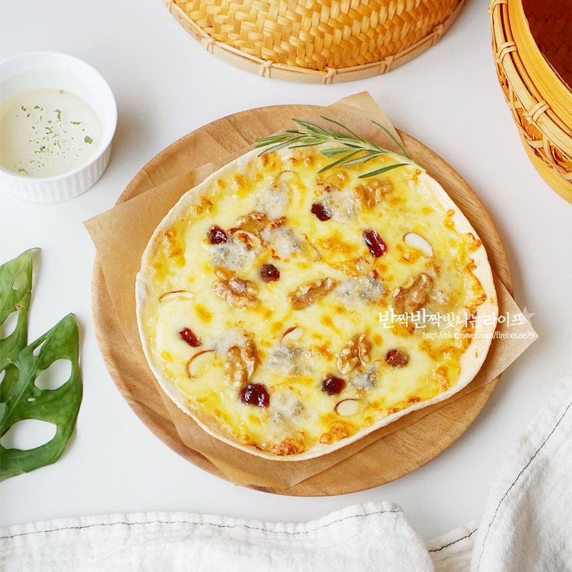 또띠아피자 만들기 고르곤졸라 피자 만들기 간단한 또띠아 요리