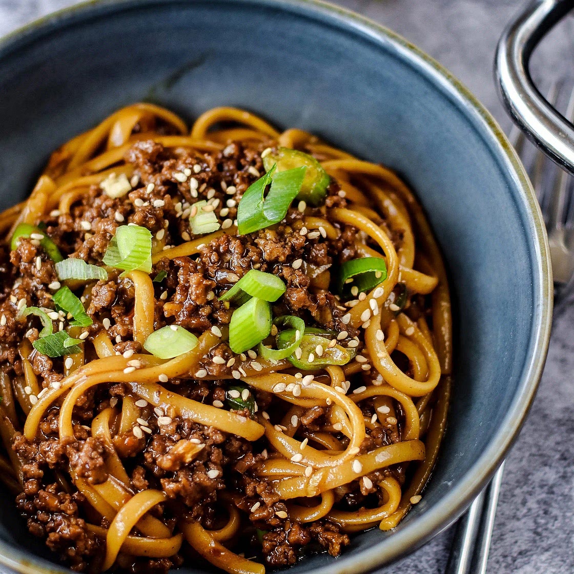 Mongolische Hackfleisch Pasta