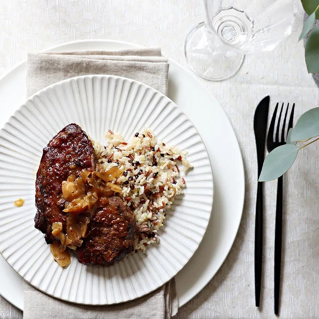 Crispy Onions Club Steaks