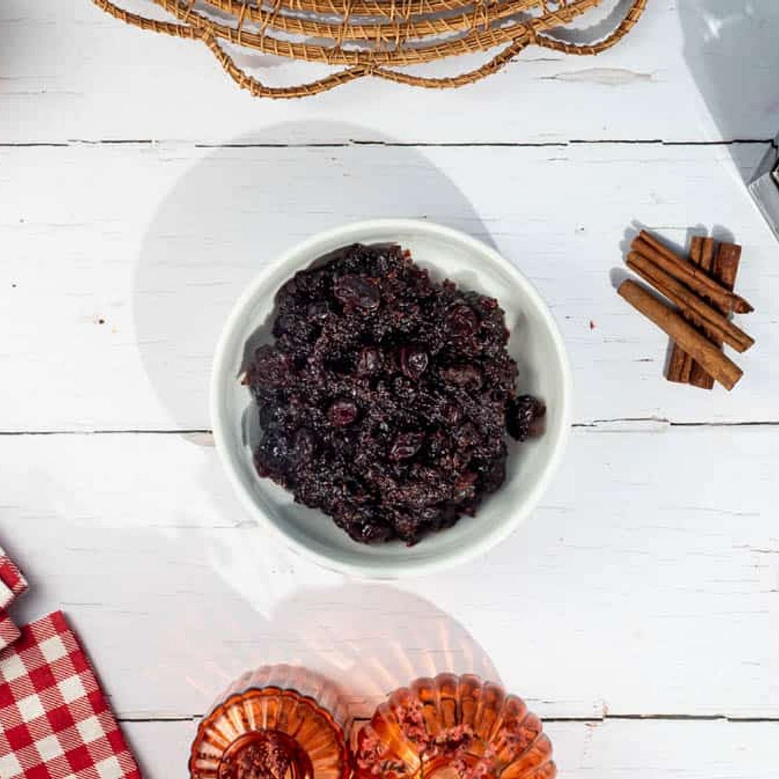 Homemade Cranberry Sauce With Dried Cranberries
