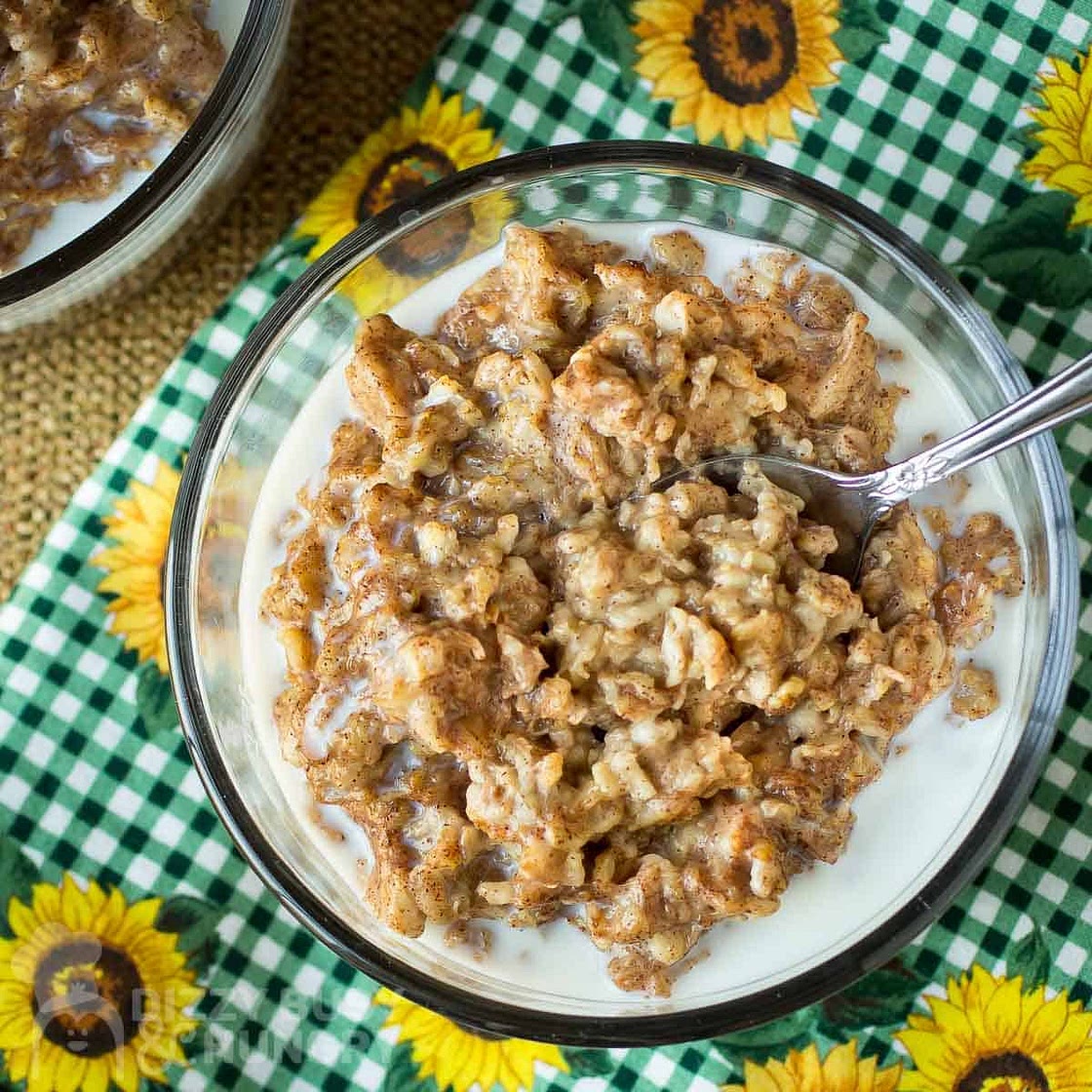 Slow Cooker Maple Cinnamon Oatmeal