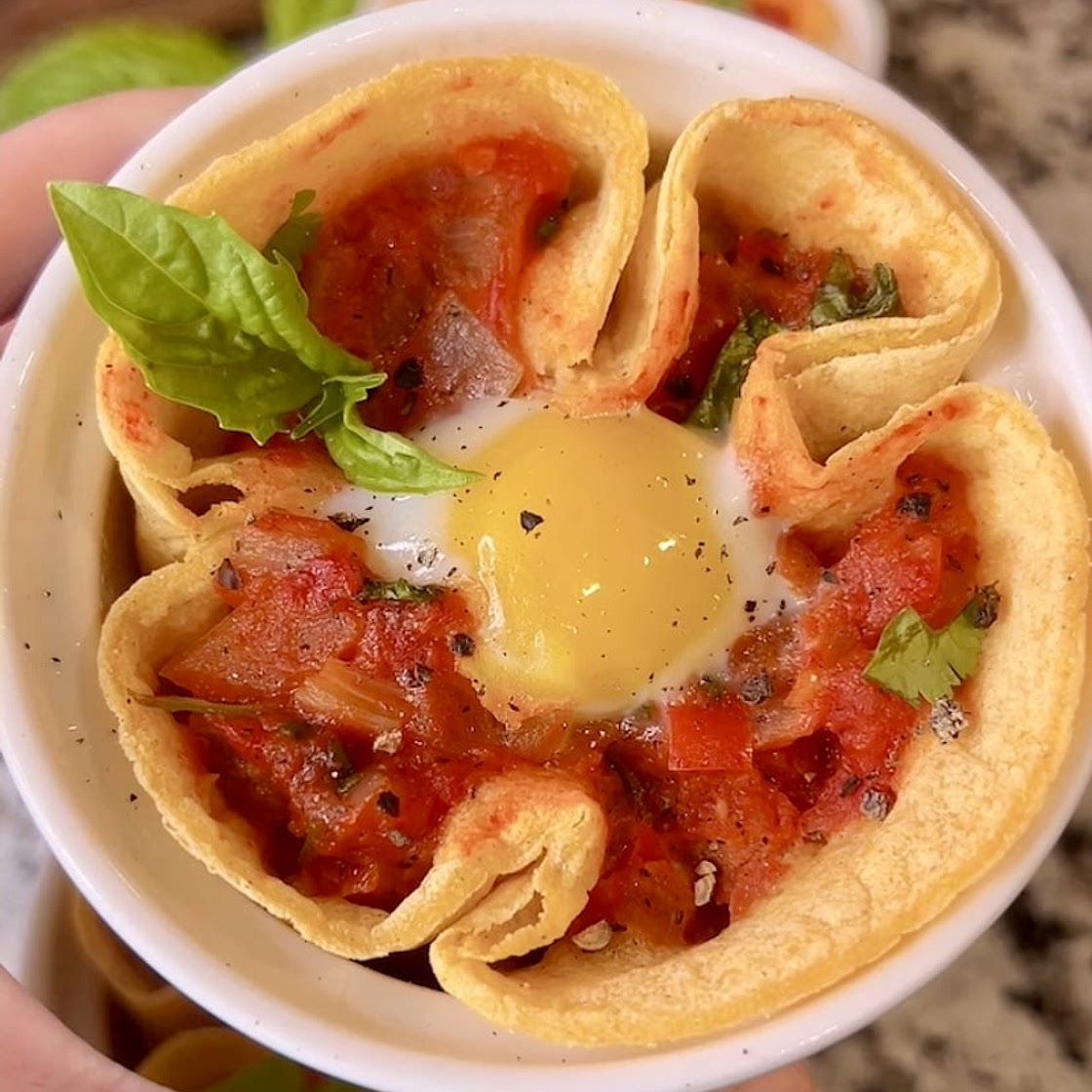 Shakshuka in Tortilla Bowls