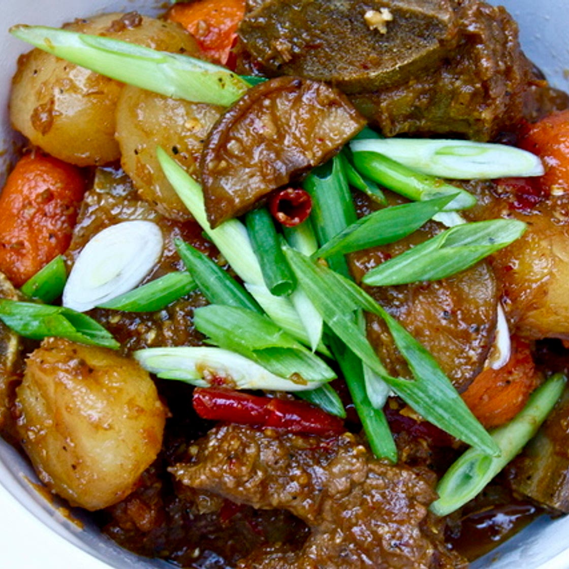 Gal Bi Jjim / Braised Beef Short Ribs (갈비찜)