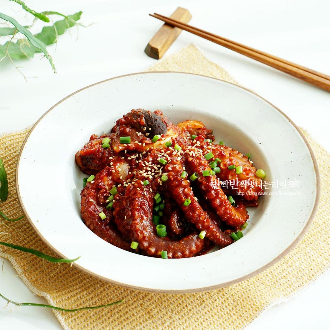 문어볶음 매콤한 양념 맛깔나는 삶은 문어 요리
