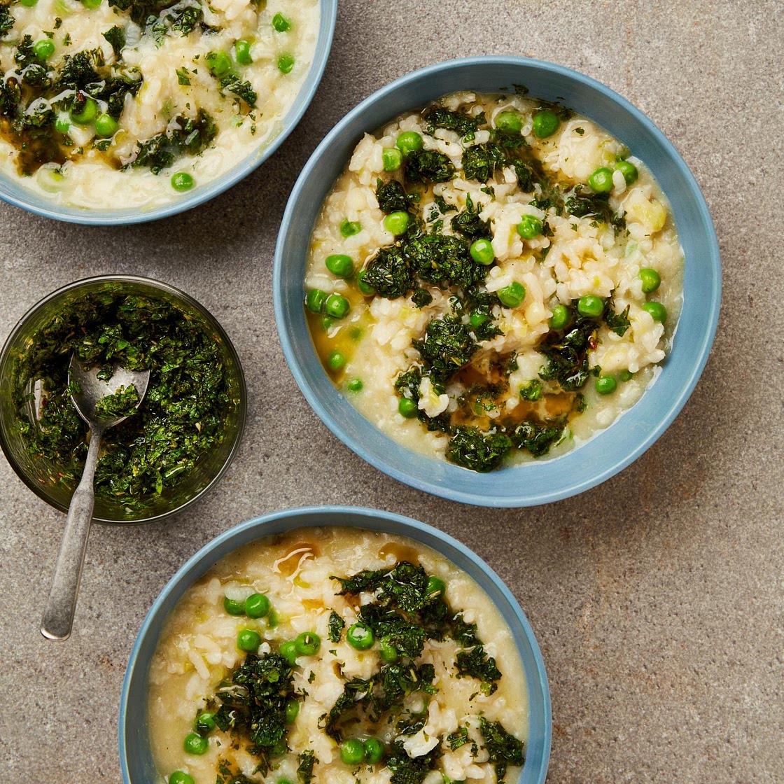 Rice and peas with mint and sesame oil