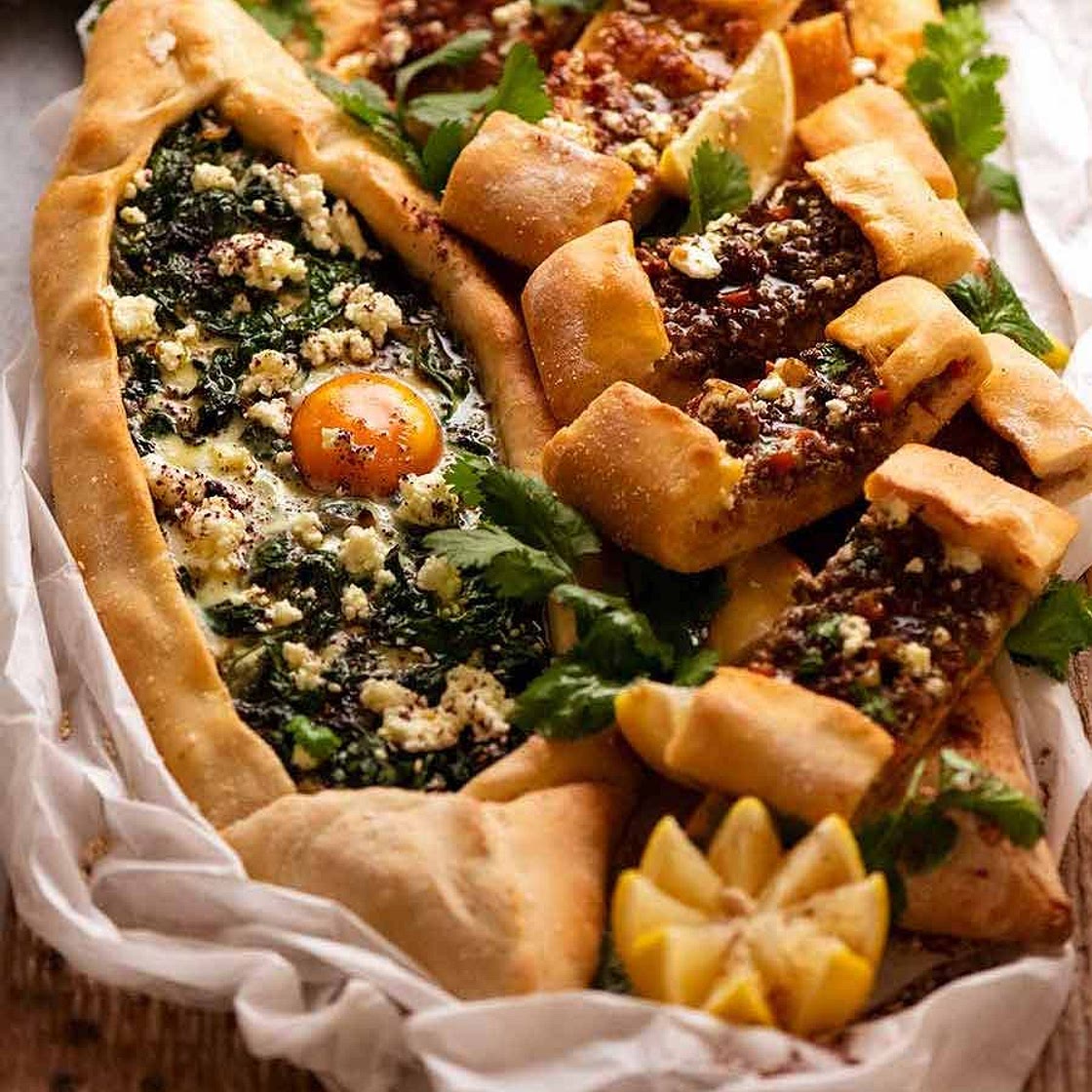 Pide - Turkish Flat Bread / Pizza