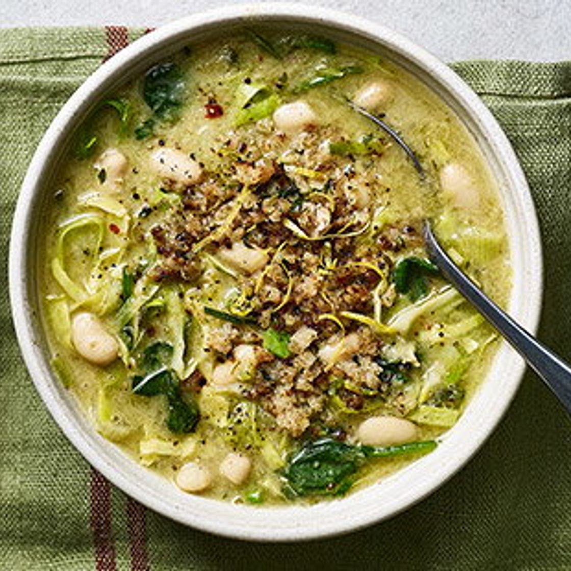 White bean and leek soup with garlic breadcrumbs