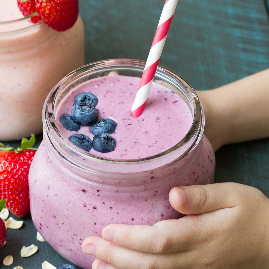 Oatmeal Breakfast Smoothie (My Kids' Favorite)