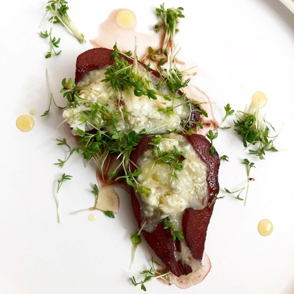 Poached Pears with Gorgonzola