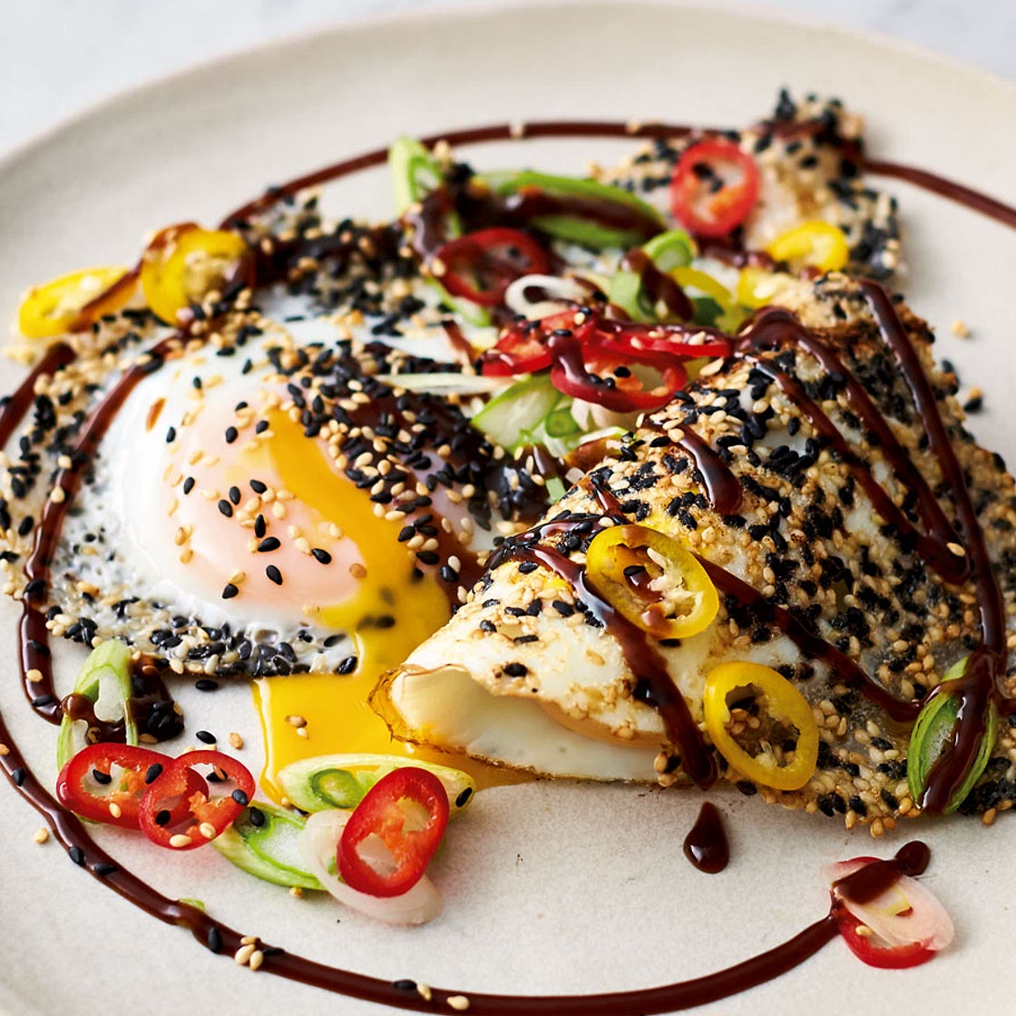 Huevos fritos asiáticos (Asian fried eggs)