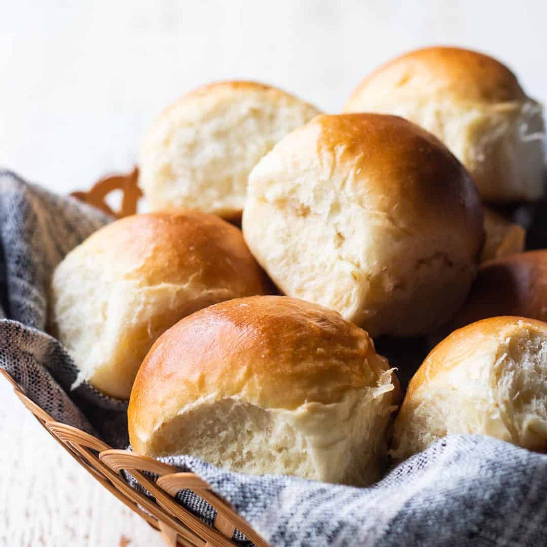Soft Homemade Dinner Rolls